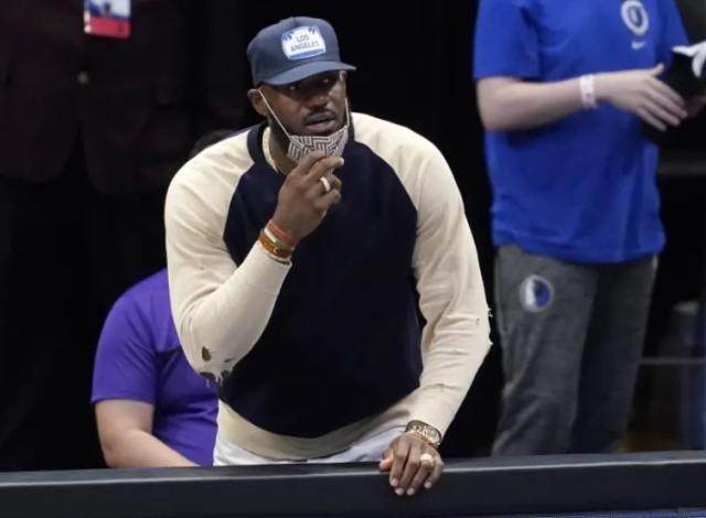 名记透露勒布朗复出时间 皇帝最快将在本周六归来