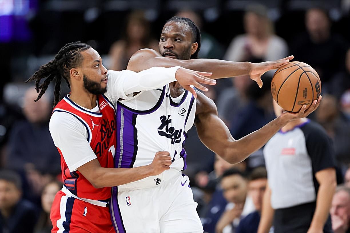 九游娱乐-打出超级两双的惊艳数据！国王锋线大将简直是打爆了快船的防线？